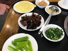 -冯记香辣兔火锅(茶店子总店)