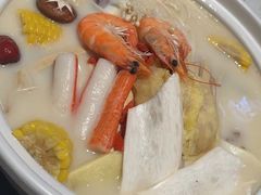 -三人行骨头王火锅(长寿店)