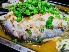 -探鱼·鲜青椒爽麻烤鱼(银泰城店)