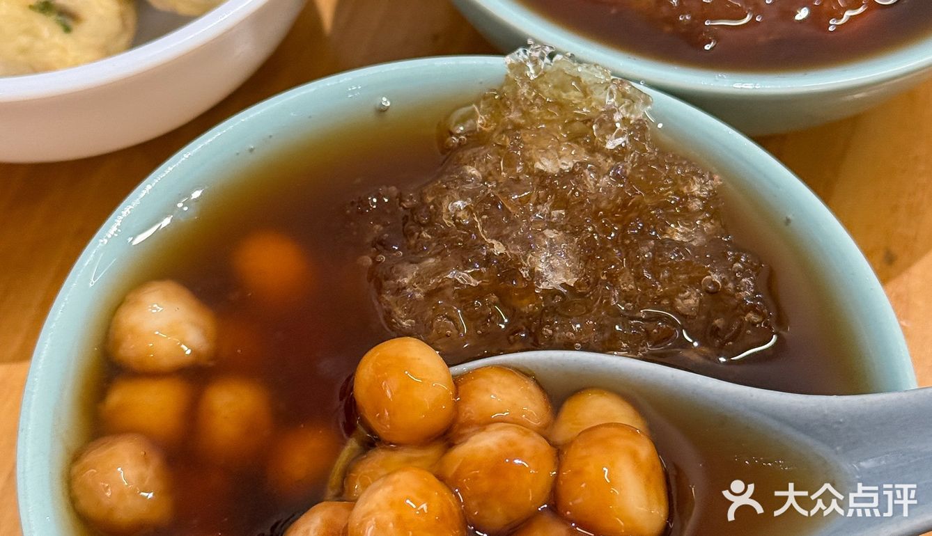 今天吃避风塘牛蛙 一整个外酥里嫩 简直太够味了