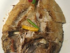 香煎咸鲈鱼-汤城小厨•粤菜•靓汤(苏州街店)