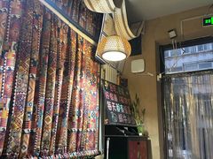 -蜗牛小馆醉乡民谣云南菜(惠新西里店)