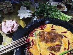 -虎贲三拖八老火锅(洋人街店)