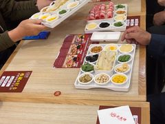 -花馬肆.云南过桥米线(汉神购物广场现场熬汤店)