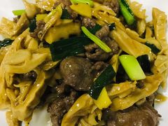 笋干牛肉-始兴县农家小院餐馆