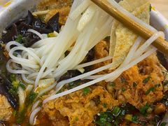 -丽丽三鲜螺蛳粉(田林路店)