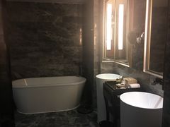 -榛悦隆堡成都酒店(春熙路太古里店)