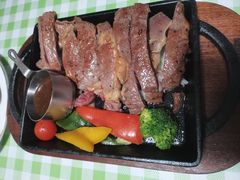 -哟吼艺术餐厅·亲子·生日宴
