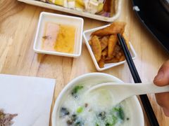 -正東记港味烧腊餐室(天鹅湖银泰城店)