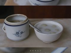 冰糖雪梨茅根汁-国英炖品店(甲子路店)