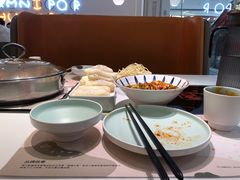 -黄记煌三汁焖锅(新佳丽江汉路店)