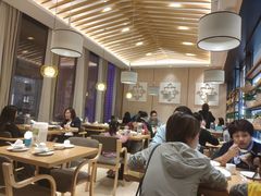 大堂-秦香阁·西北家常菜(徐汇日月光中心店)