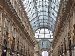 -文艺复兴百货(米兰大教堂广场店)