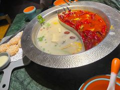 -麻田会 ·鲜活现烹·牛蛙火锅(珠江新城维家思广场店)