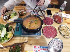 -黔二妞地摊火锅(龙华清湖店)