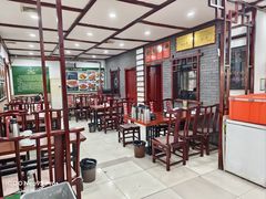 -湖南人家湘菜馆(镇江路店)