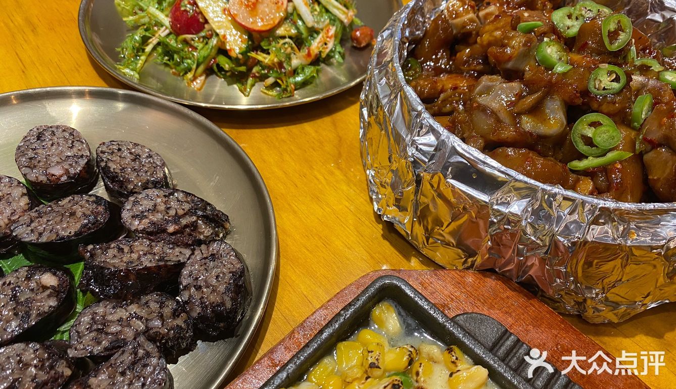 大连 西安路 任昌丁街头猪脚