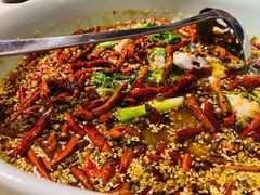 -潮界(LU·ONE凯德晶萃广场店)