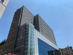 -西安大雁塔科技大学地铁站亚朵酒店