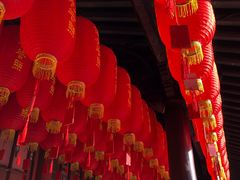 -龙华寺