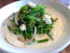 -ROAST coffee & eatery