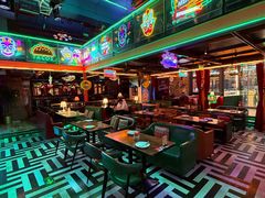 -Famous肥猫墨西哥音乐餐吧(五棵松华熙LIVE店)