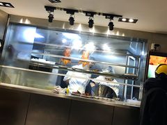 -新大咀港式茶餐厅(宝山万达店)