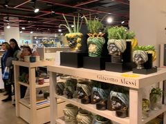 -文艺复兴百货(米兰大教堂广场店)