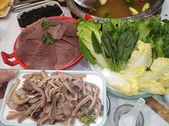 -乡土黄·鲜牛肉火锅·小龙虾(兴业街店)
