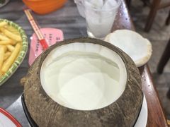 -黄师奶甜品店