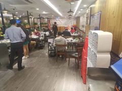 大堂-八合里牛肉火锅(新洲店)