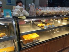 面包甜点陈列柜-赞记龙凤礼饼(广州市二宫向群宾馆店)