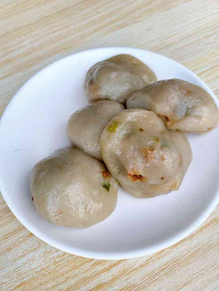 霍童榕树头(郑木德店)-"随便点了一些当地小吃,粉扣,芋头包和酸菜.