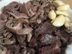 -闫家驴肉老店(华电一校店)