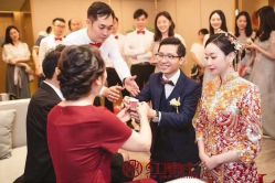 -LOVE SHINE婚纱·红鼎庄龙凤褂·妈妈装定制