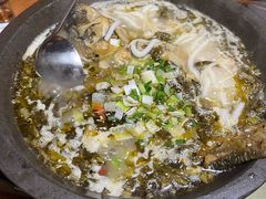 -小凤庭·地道湖北菜武昌鱼·藕汤(38年黄鹤楼店)