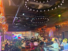 -喜鹊音乐酒馆(西街店)