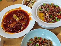 -渝信川菜 · 川味家常菜(财富购物中心店)
