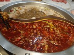 -沸炉重庆老火锅(军事博物馆店)