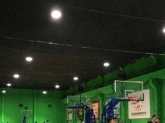 -健龙森俱乐部·游泳·健身·羽毛球综合体育馆