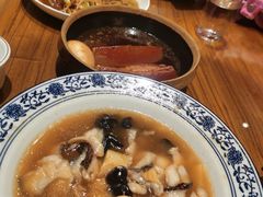-泉畔人家·老济南经典鲁菜(大明湖店)