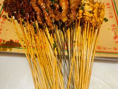 -老街烧烤大排档·地道湖北菜·龙虾馆(汉口火车站店)