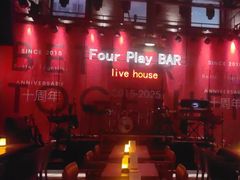 -FOUR PLAY BAR