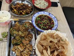 -江城燕子大排档(江汉路步行街店)