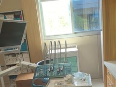 -上海仁爱医院口腔科 · 种植