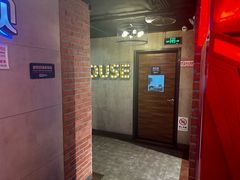 -唱吧麦颂KTV(西单华威潮铺街店)