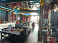 -屋有岛沉浸游戏旗舰店(中山公园店)