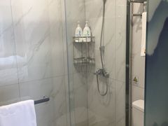 -山明水秀大饭店