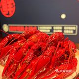 没错啦，夏天的快乐就是小龙虾给的