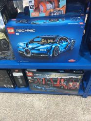 -逝水玩具折扣店